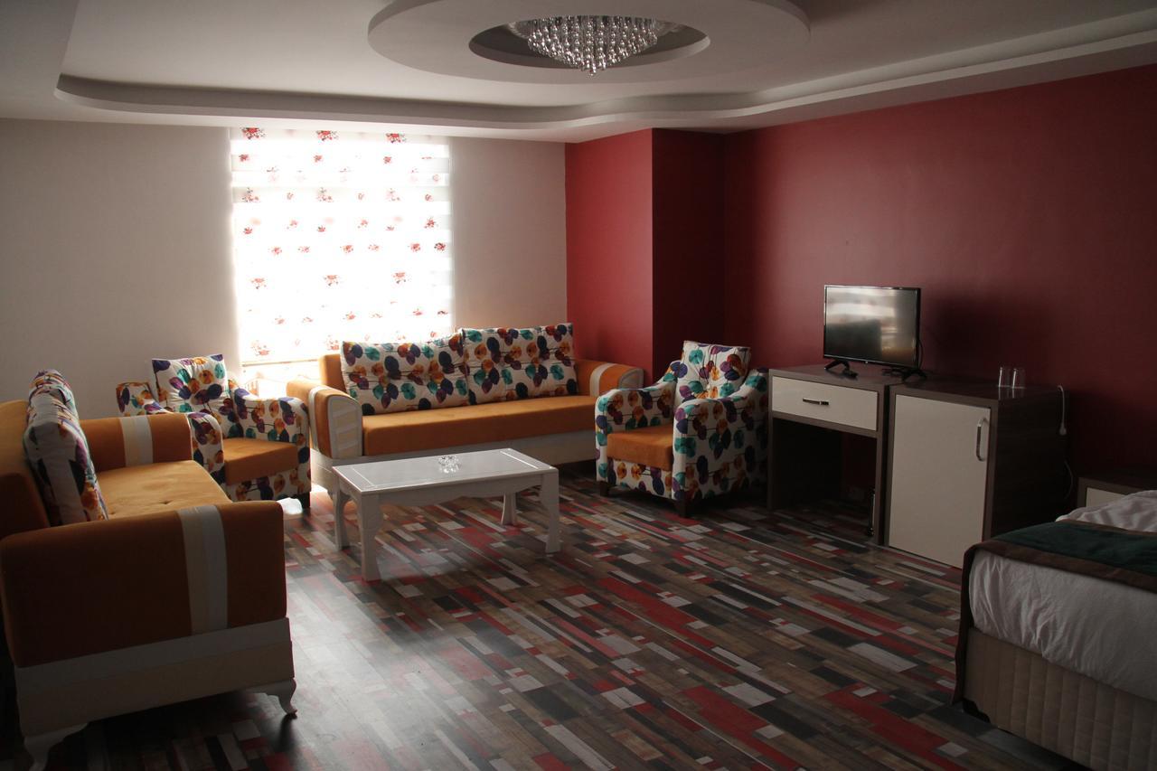 Gokdem Royal Hotel 반 외부 사진