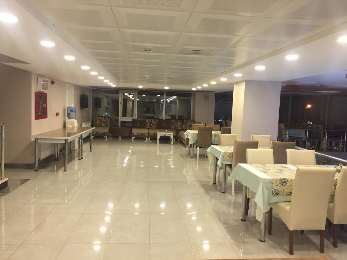 Gokdem Royal Hotel 반 외부 사진